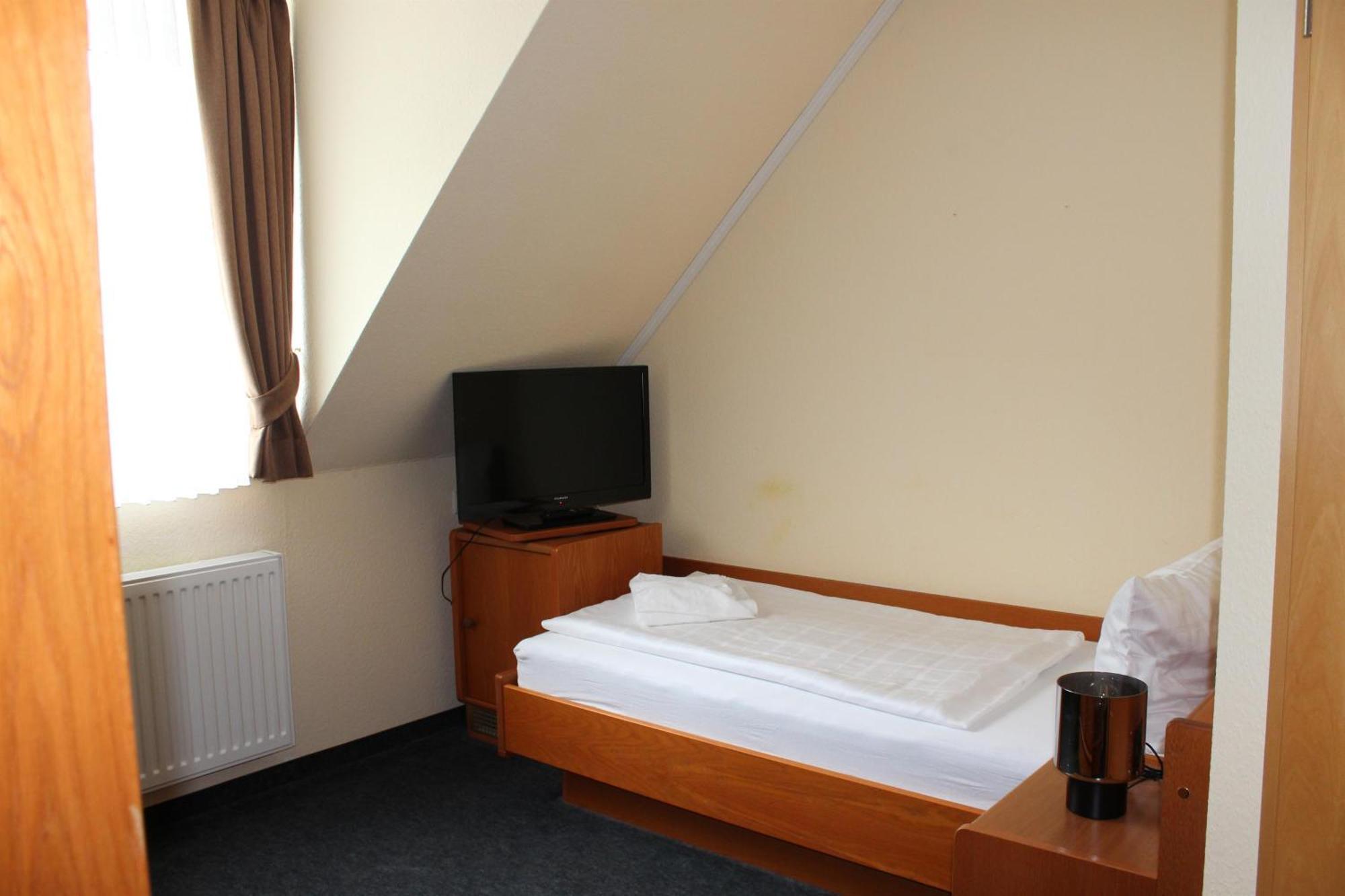 Hotel Saechsisches Haus Berggiesshubel Экстерьер фото