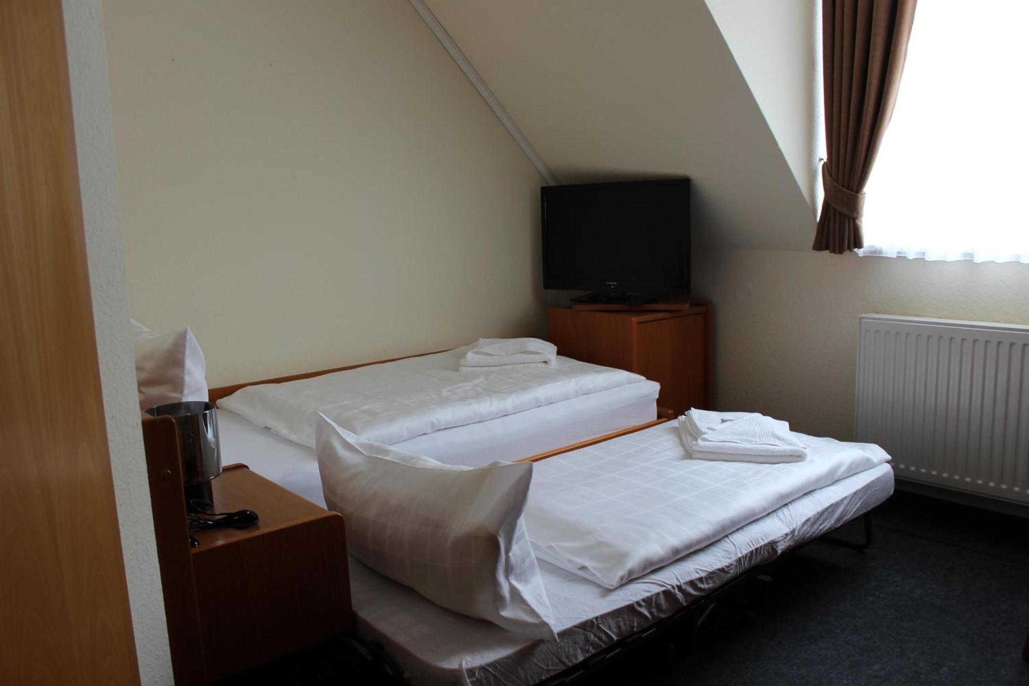 Hotel Saechsisches Haus Berggiesshubel Экстерьер фото