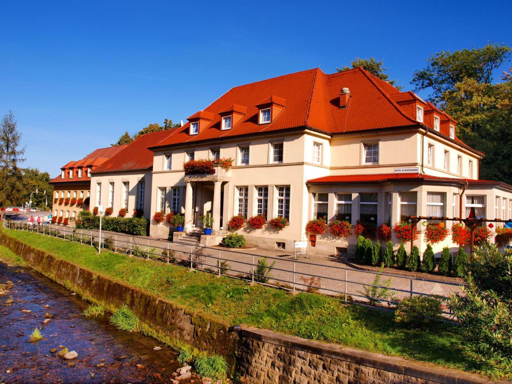 Hotel Saechsisches Haus Berggiesshubel Экстерьер фото