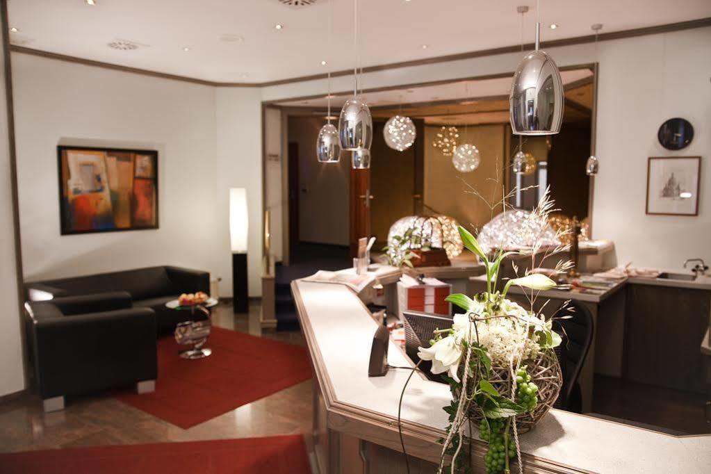 Hotel Saechsisches Haus Berggiesshubel Экстерьер фото